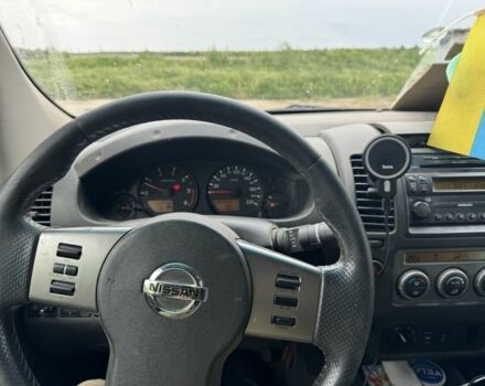 Чорний Ніссан Навара, об'ємом двигуна 2.5 л та пробігом 292 тис. км за 9500 $, фото 2 на Automoto.ua