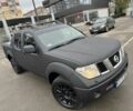 Черный Ниссан Навара, объемом двигателя 2.5 л и пробегом 220 тыс. км за 6700 $, фото 5 на Automoto.ua