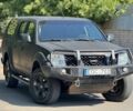 Чорний Ніссан Навара, об'ємом двигуна 2.5 л та пробігом 270 тис. км за 5500 $, фото 1 на Automoto.ua