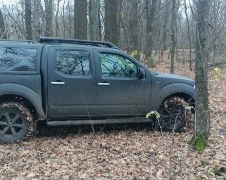 Черный Ниссан Навара, объемом двигателя 2.5 л и пробегом 200 тыс. км за 6000 $, фото 3 на Automoto.ua