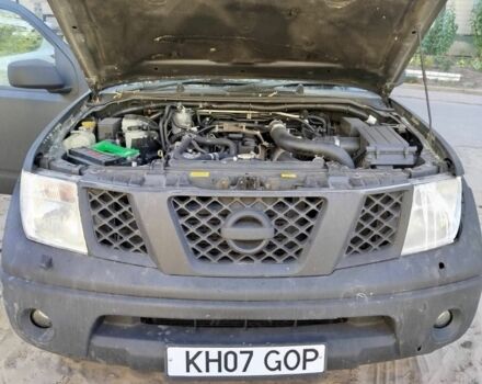 Черный Ниссан Навара, объемом двигателя 2.5 л и пробегом 125 тыс. км за 5100 $, фото 10 на Automoto.ua