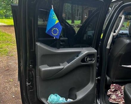 Чорний Ніссан Навара, об'ємом двигуна 2.49 л та пробігом 225 тис. км за 12700 $, фото 17 на Automoto.ua