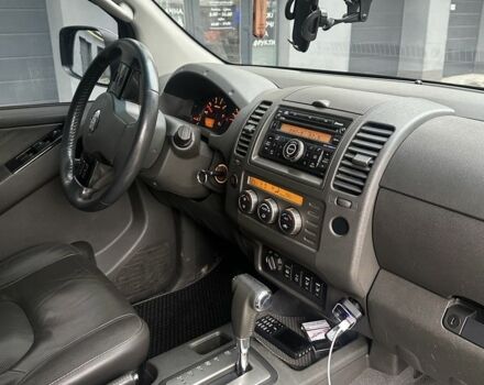 Чорний Ніссан Навара, об'ємом двигуна 2.5 л та пробігом 218 тис. км за 12500 $, фото 9 на Automoto.ua