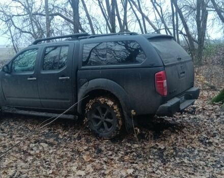 Черный Ниссан Навара, объемом двигателя 2.5 л и пробегом 200 тыс. км за 6000 $, фото 1 на Automoto.ua