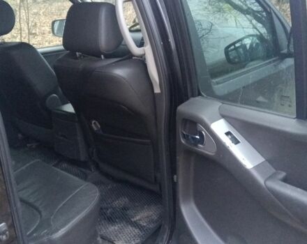 Черный Ниссан Навара, объемом двигателя 2.5 л и пробегом 200 тыс. км за 6000 $, фото 4 на Automoto.ua