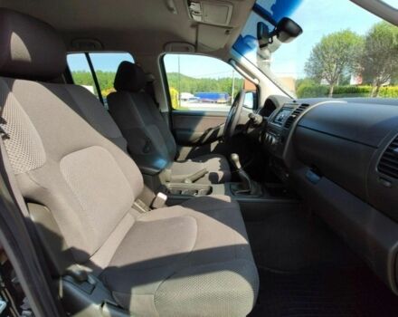 Черный Ниссан Навара, объемом двигателя 2.5 л и пробегом 276 тыс. км за 3100 $, фото 17 на Automoto.ua