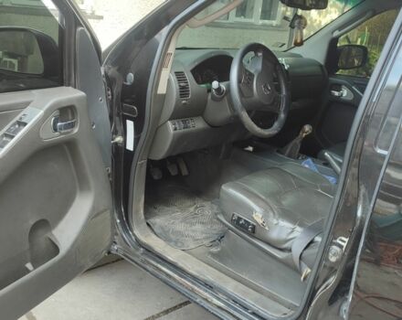 Черный Ниссан Навара, объемом двигателя 0 л и пробегом 350 тыс. км за 5000 $, фото 4 на Automoto.ua