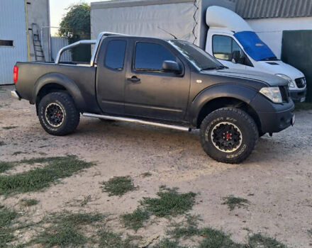 Чорний Ніссан Навара, об'ємом двигуна 2.49 л та пробігом 282 тис. км за 9000 $, фото 2 на Automoto.ua