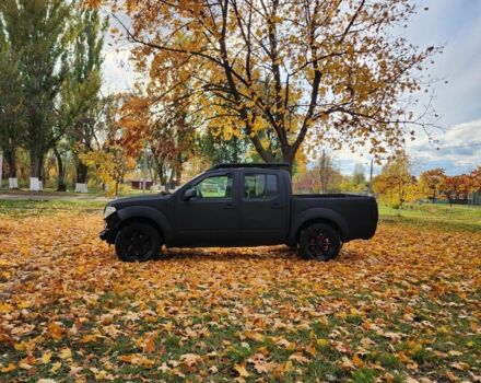 Черный Ниссан Навара, объемом двигателя 2.5 л и пробегом 260 тыс. км за 4200 $, фото 1 на Automoto.ua