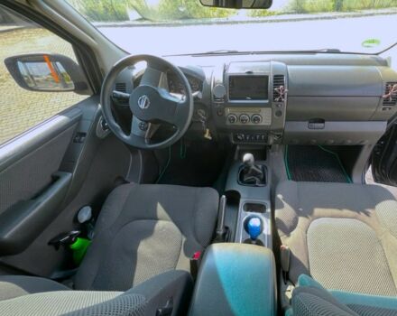 Чорний Ніссан Навара, об'ємом двигуна 2.5 л та пробігом 352 тис. км за 6500 $, фото 9 на Automoto.ua