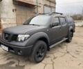Черный Ниссан Навара, объемом двигателя 2.5 л и пробегом 334 тыс. км за 15000 $, фото 1 на Automoto.ua