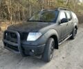 Черный Ниссан Навара, объемом двигателя 2.5 л и пробегом 260 тыс. км за 6500 $, фото 1 на Automoto.ua