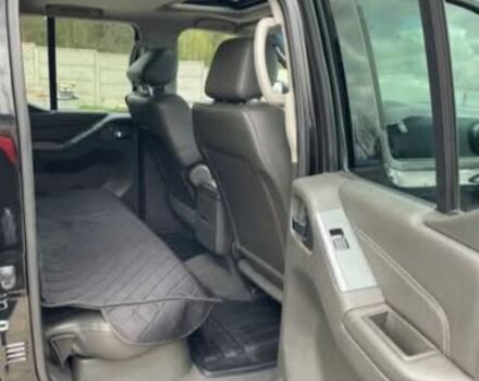 Чорний Ніссан Навара, об'ємом двигуна 2.5 л та пробігом 220 тис. км за 3400 $, фото 6 на Automoto.ua