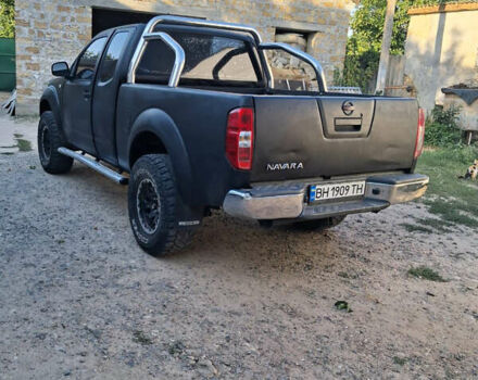 Чорний Ніссан Навара, об'ємом двигуна 2.49 л та пробігом 282 тис. км за 9000 $, фото 5 на Automoto.ua
