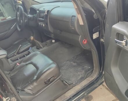 Черный Ниссан Навара, объемом двигателя 0 л и пробегом 350 тыс. км за 5000 $, фото 2 на Automoto.ua