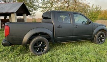 Черный Ниссан Навара, объемом двигателя 2 л и пробегом 1000 тыс. км за 1000 $, фото 6 на Automoto.ua
