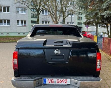 Черный Ниссан Навара, объемом двигателя 2.5 л и пробегом 218 тыс. км за 8099 $, фото 3 на Automoto.ua