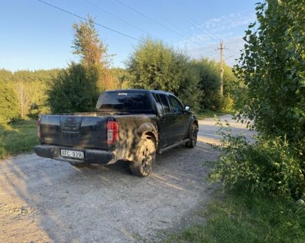Чорний Ніссан Навара, об'ємом двигуна 2.5 л та пробігом 312 тис. км за 4999 $, фото 4 на Automoto.ua