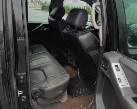 Черный Ниссан Навара, объемом двигателя 2.5 л и пробегом 162 тыс. км за 5300 $, фото 5 на Automoto.ua