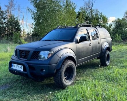 Черный Ниссан Навара, объемом двигателя 2.5 л и пробегом 200 тыс. км за 6100 $, фото 2 на Automoto.ua