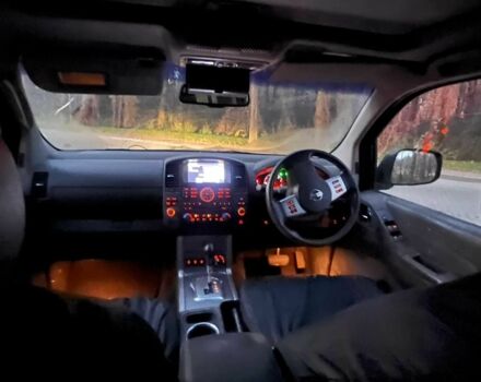 Черный Ниссан Навара, объемом двигателя 2.5 л и пробегом 180 тыс. км за 6000 $, фото 3 на Automoto.ua