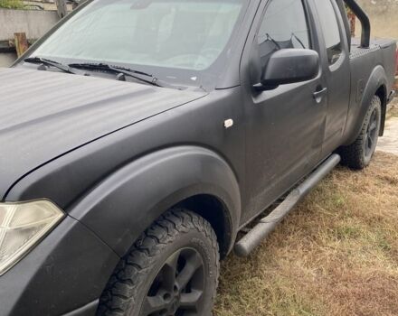 Черный Ниссан Навара, объемом двигателя 2.5 л и пробегом 314 тыс. км за 4950 $, фото 1 на Automoto.ua