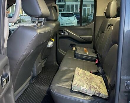 Черный Ниссан Навара, объемом двигателя 2.5 л и пробегом 200 тыс. км за 5000 $, фото 9 на Automoto.ua