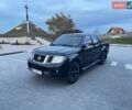Чорний Ніссан Навара, об'ємом двигуна 2.49 л та пробігом 250 тис. км за 15500 $, фото 1 на Automoto.ua