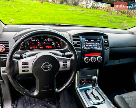 Ніссан Навара 2011 у Миколаєві на Automoto.ua Чорний Ніссан Навара, об'ємом двигуна 2.49 л та пробігом 109 тис. км за 22000 $, фото 13 на Automoto.ua