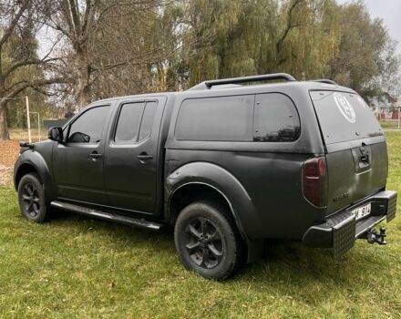 Черный Ниссан Навара, объемом двигателя 2.5 л и пробегом 200 тыс. км за 4950 $, фото 4 на Automoto.ua