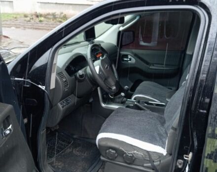 Черный Ниссан Навара, объемом двигателя 0 л и пробегом 193 тыс. км за 5697 $, фото 2 на Automoto.ua