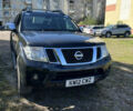 Чорний Ніссан Навара, об'ємом двигуна 2.49 л та пробігом 280 тис. км за 5328 $, фото 1 на Automoto.ua