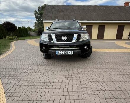 Чорний Ніссан Навара, об'ємом двигуна 2.99 л та пробігом 245 тис. км за 15400 $, фото 1 на Automoto.ua