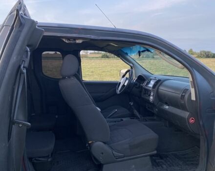 Черный Ниссан Навара, объемом двигателя 2.5 л и пробегом 220 тыс. км за 5200 $, фото 20 на Automoto.ua