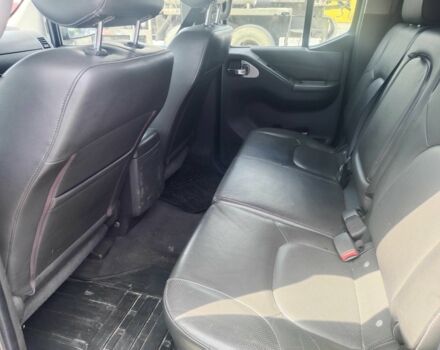 Черный Ниссан Навара, объемом двигателя 3 л и пробегом 350 тыс. км за 11001 $, фото 4 на Automoto.ua