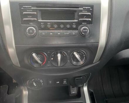 Черный Ниссан Навара, объемом двигателя 2.5 л и пробегом 165 тыс. км за 12378 $, фото 8 на Automoto.ua