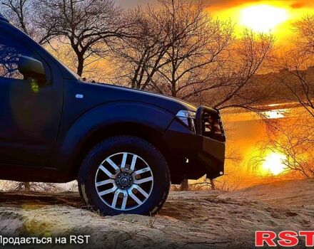 Чорний Ніссан Навара, об'ємом двигуна 2.5 л та пробігом 360 тис. км за 13000 $, фото 2 на Automoto.ua