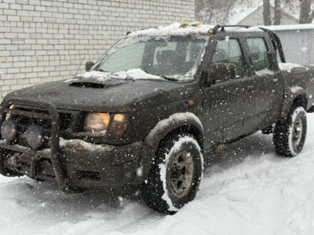 Черный Ниссан Навара, объемом двигателя 0 л и пробегом 250 тыс. км за 3300 $, фото 1 на Automoto.ua