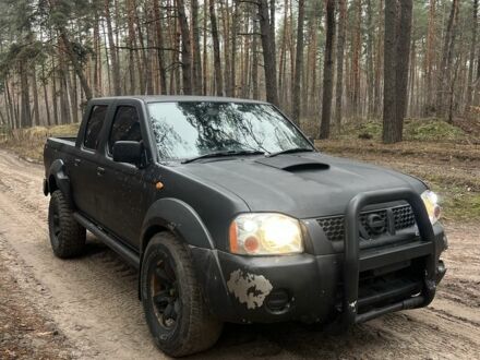 Черный Ниссан Навара, объемом двигателя 0 л и пробегом 220 тыс. км за 3700 $, фото 1 на Automoto.ua