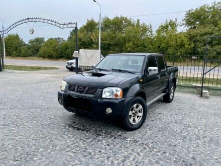 Ниссан Навара 2004 в Кременце на Automoto.ua Черный Ниссан Навара, объемом двигателя 2.5 л и пробегом 310 тыс. км за 6900 $, фото 1 на Automoto.ua