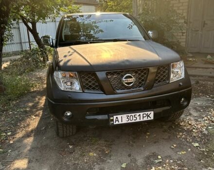 Чорний Ніссан Навара, об'ємом двигуна 2.5 л та пробігом 250 тис. км за 6000 $, фото 1 на Automoto.ua