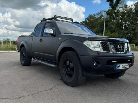 Черный Ниссан Навара, объемом двигателя 2.5 л и пробегом 194 тыс. км за 7000 $, фото 1 на Automoto.ua