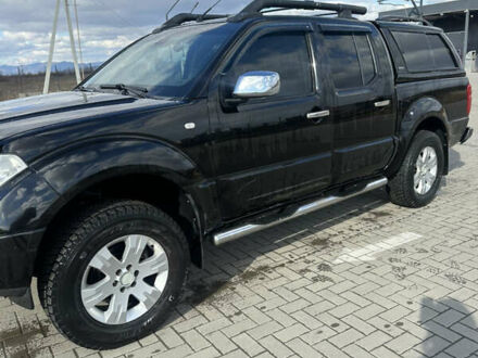 Черный Ниссан Навара, объемом двигателя 2.5 л и пробегом 180 тыс. км за 13200 $, фото 1 на Automoto.ua