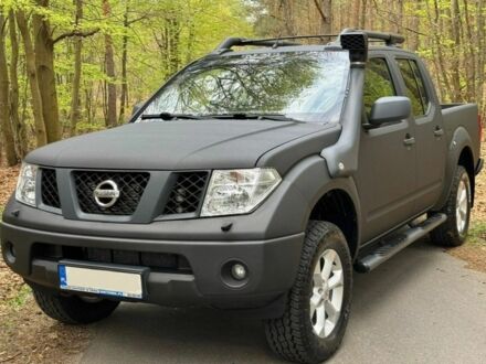 Черный Ниссан Навара, объемом двигателя 2.5 л и пробегом 276 тыс. км за 3100 $, фото 1 на Automoto.ua