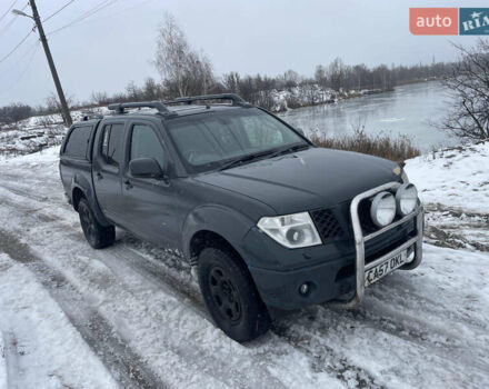 Черный Ниссан Навара, объемом двигателя 2.49 л и пробегом 110 тыс. км за 6000 $, фото 1 на Automoto.ua