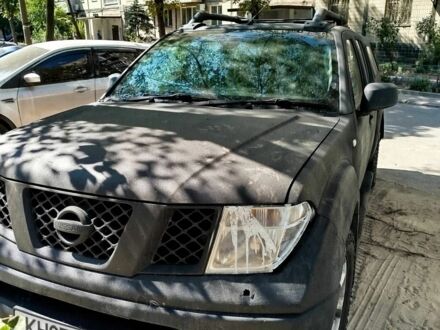 Черный Ниссан Навара, объемом двигателя 2.5 л и пробегом 125 тыс. км за 5100 $, фото 1 на Automoto.ua