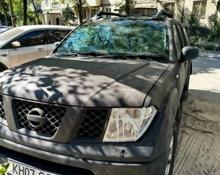 Черный Ниссан Навара, объемом двигателя 2.5 л и пробегом 125 тыс. км за 5100 $, фото 1 на Automoto.ua
