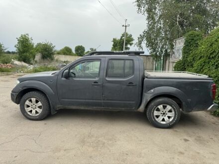 Черный Ниссан Навара, объемом двигателя 2.5 л и пробегом 292 тыс. км за 9500 $, фото 1 на Automoto.ua