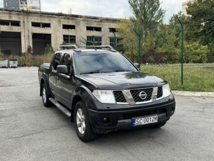 Чорний Ніссан Навара, об'ємом двигуна 2.5 л та пробігом 200 тис. км за 5272 $, фото 1 на Automoto.ua