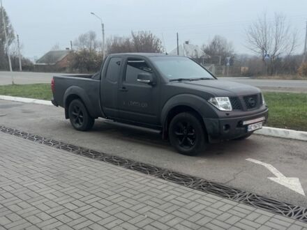 Чорний Ніссан Навара, об'ємом двигуна 2.5 л та пробігом 352 тис. км за 6500 $, фото 1 на Automoto.ua